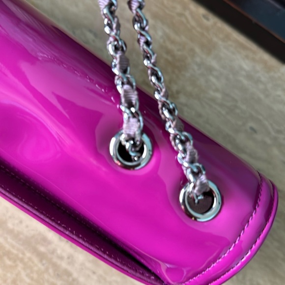 🔥 price drop! Chanel pink Patent Leather Multicolor CC Flap Chain Bag - Picture 4 of 17